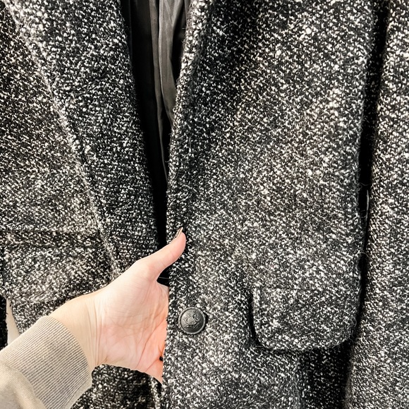 BB Dakota White and Black Peppered Overcoat Size Small - Picture 2 of 6